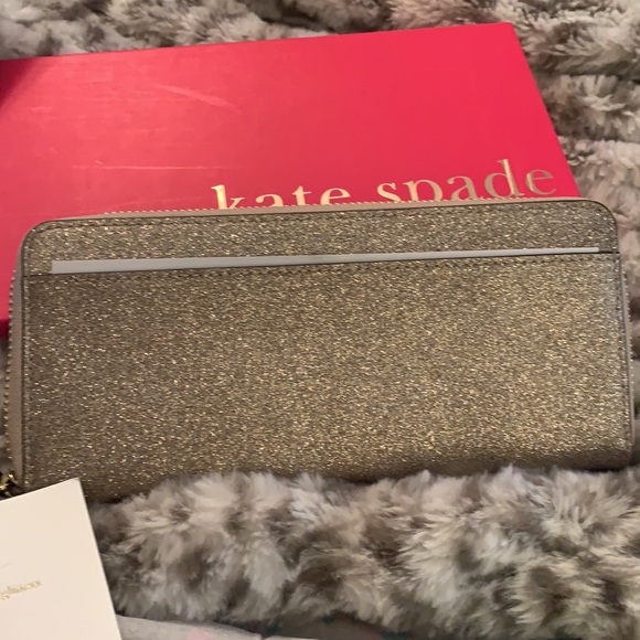 NWT Gorgeous Kate Spade Glitter Wallet - Picture 3 of 5